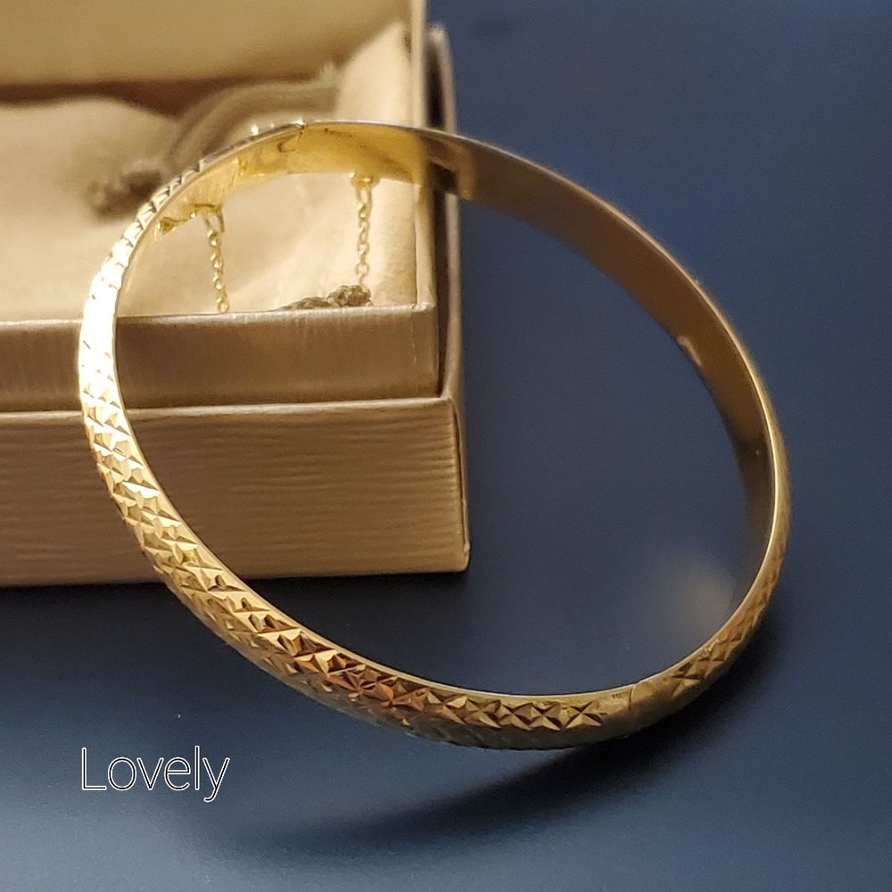 7" 18k Yellow Gold over Sterling Silver Bangle